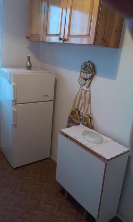 Retro Apartment Malko Turnovo Bagian luar foto